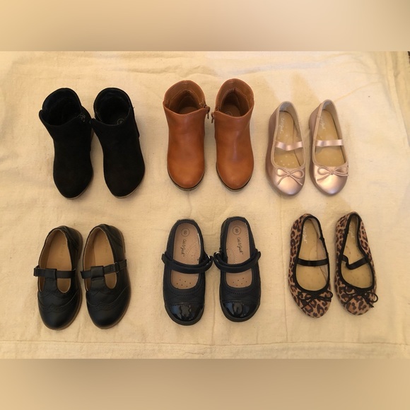 Lot of girls shoes size 8 - Picture 2 of 6